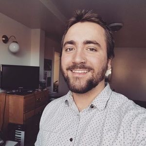 Meet your Posher, Cameron